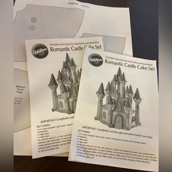 Wilton Romantic Castle Cake Making Set 32 Piece Complete Set PLUS a 2nd Partial - Picture 9 of 12